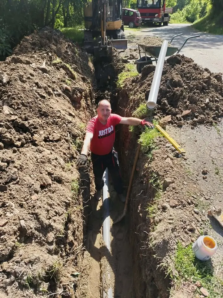 Vodovodni priključak i dovod vode od šahte do kuće